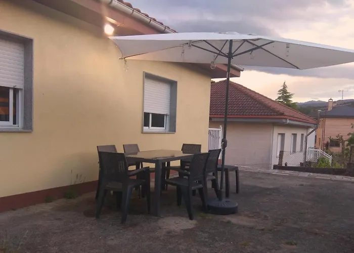 Hotel que admite mascotas: Secondary Home